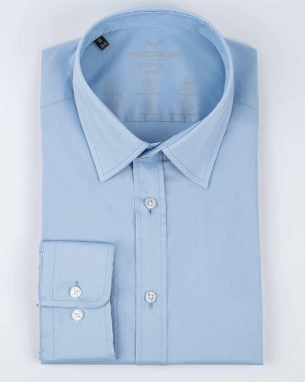 СВЕТЛО СИНЯ КЛАСИЧЕСКА РИЗА ОТ ВИСОКО ТЕХНОЛОГИЧЕН ТЕКСТИЛ