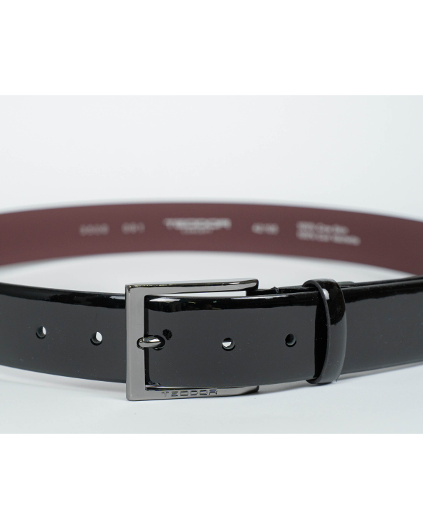 ЧЕРЕН ЛАЧЕН КОЛАН ОТ ГЛАДКА КОЖА