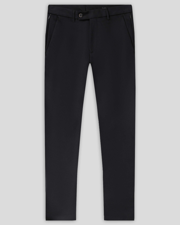 ЧЕРЕН СИЛНО ВТАЛЕН ЧИНО ПАНТАЛОН ОТ ПАМУК С ЕЛАСТАН