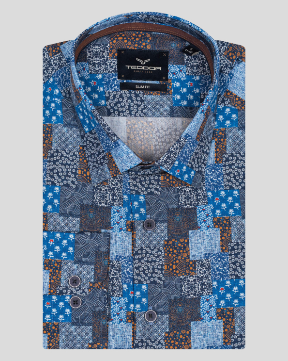 СИНЯ РИЗА С ЦВЕТЕН ПРИНТ ВТАЛЕН СИЛУЕТ