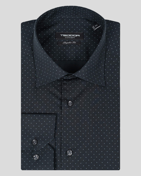 ЧЕРНА КЛАСИЧЕСКА РИЗА НА ТОЧКИ