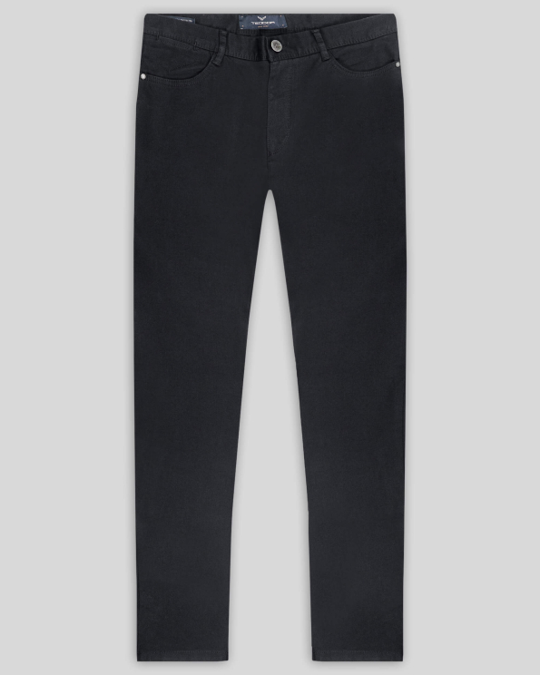  ЧЕРЕН ПАНТАЛОН ОТ СТРУКТУРНА ПАНАМА С ЕФЕКТНО СРЯЗВАНЕ НА ЗАДЕН ДЖОБ