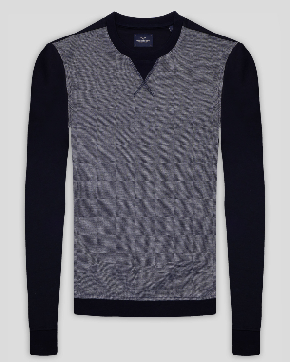 ДВУЦВЕТНА БЛУЗА ОТ ЕЛАСТИЧНО ТРИКО В БЯЛ МЕЛАНЖ И ТЪМНОСИНЬО 