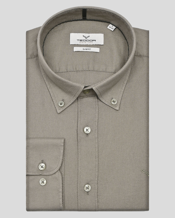 РИЗА В ЦВЯТ КАКИ ОТ СТРУКТУРЕН ПАМУЧЕН ПЛАТ ОКСФОРД