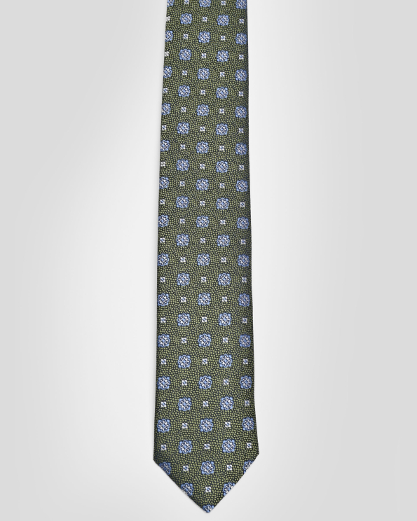 ЗЕЛЕНА СТРУКТУРНА ВРАТОВРЪЗКА С КОНТРАСТНИ ФЛОРАЛНИ МОТИВИ