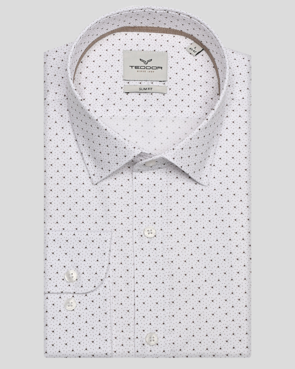 БЯЛА РИЗА ОТ ПАМУЧЕН ГАБАРДИН С КОНТРАСТЕН ФИГУРАЛЕН ДЕСЕН