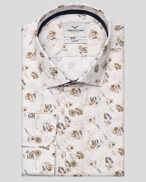 БЕЖОВА РИЗА В СИТНА СТРУКТУРА С КОНТРАСТЕН ФЛОРАЛЕН ПРИНТ