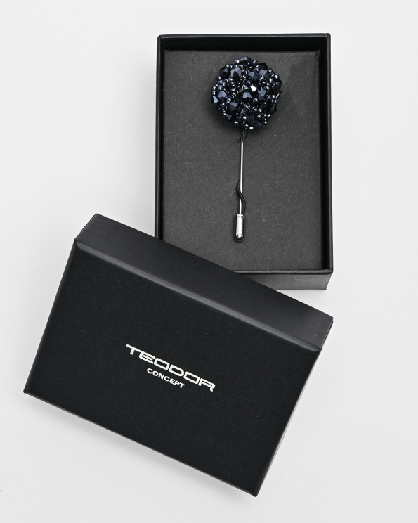 ТЪМНОСИНЯ БРОШКА С ИГЛА ВЪВ ФОРМА НА ЦВЕТЕ ОТ МЪНИСТА 