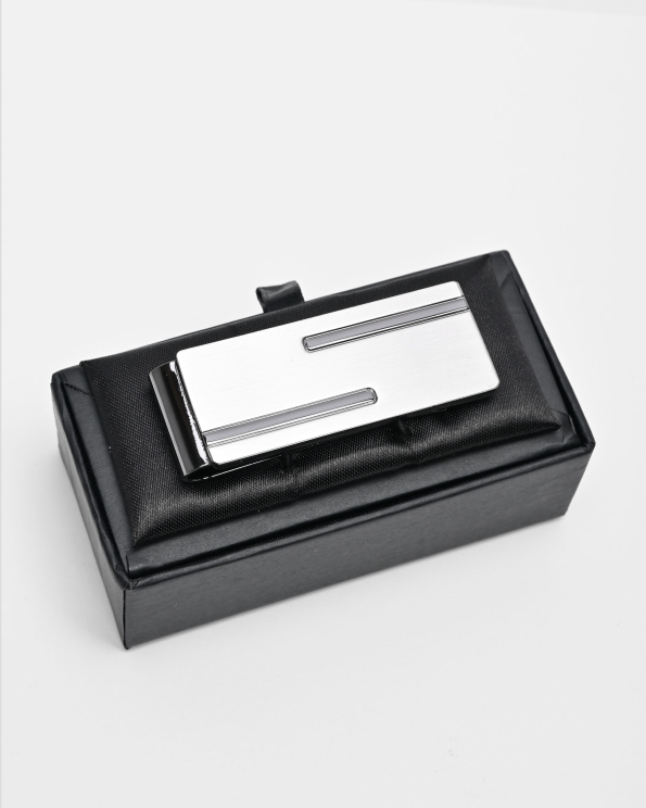 ЛУКСОЗНА СРЕБРИСТО СИВА ЩИПКА ЗА БАНКНОТИ С ДЕКОРАТИВНИ ЕЛЕМЕНТИ