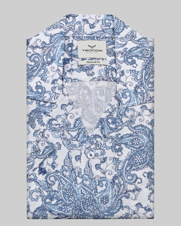 БЯЛА РИЗА ТИП ХАВАЙСКА С КОНТРАСТЕН АРТ ПРИНТ В СИНЬО