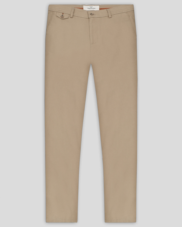 БЕЖОВ ЧИНО ПАНТАЛОН ОТ ТЕНСЕЛ И ПАМУК СИЛНО ВТАЛЕН СИЛУЕТ