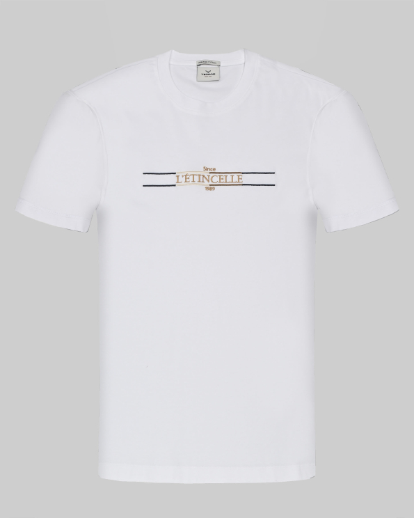 БЯЛА ТЕНИСКА ОТ PREMIUM ПАМУК С КОНТРАСТНА РЕЛЕФНА БРОДЕРИЯ 