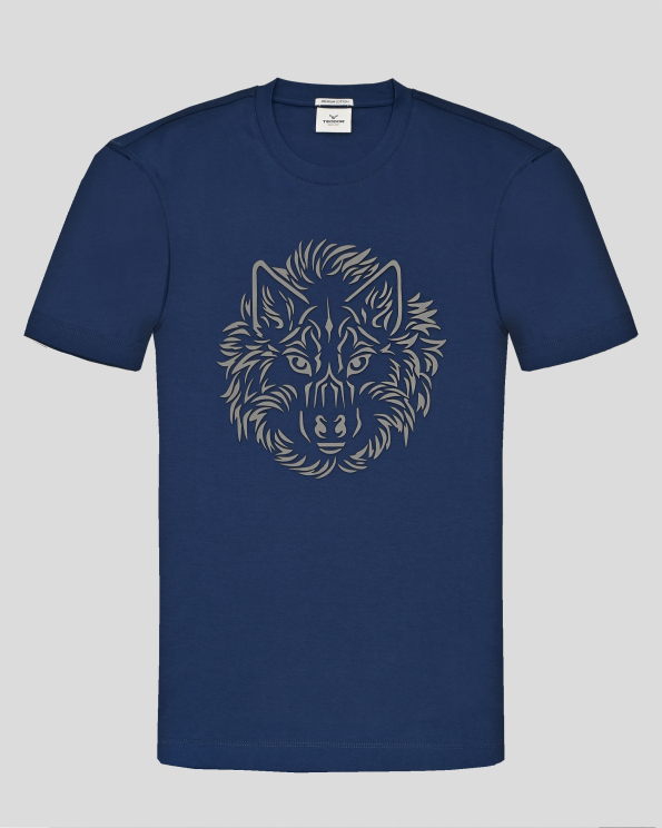 ДЕНИМ СИНЯ ТЕНИСКА ОТ PREMIUM ПАМУК С ЕФЕКТЕН РЕЛЕФЕН ПРИНТ НА ВЪЛК