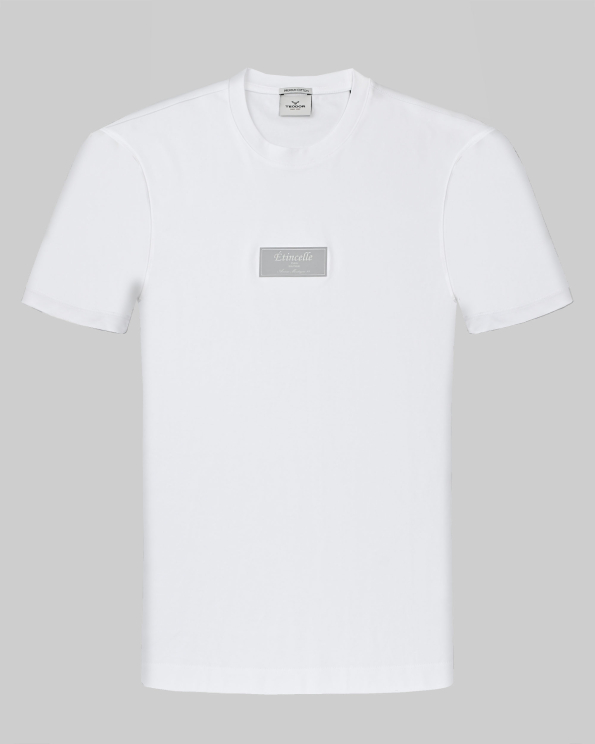 БЯЛА ТЕНИСКА ОТ PREMIUM ПАМУК С ЕФЕКТЕН ГУМИРАН ПРИНТ