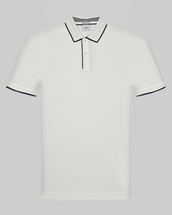 ТЕНИСКА С ПОЛО ЯКА ОТ ВИСОКОКАЧЕСТВЕН  ПАМУК SUPIMA В ЦВЯТ ЕКРЮ