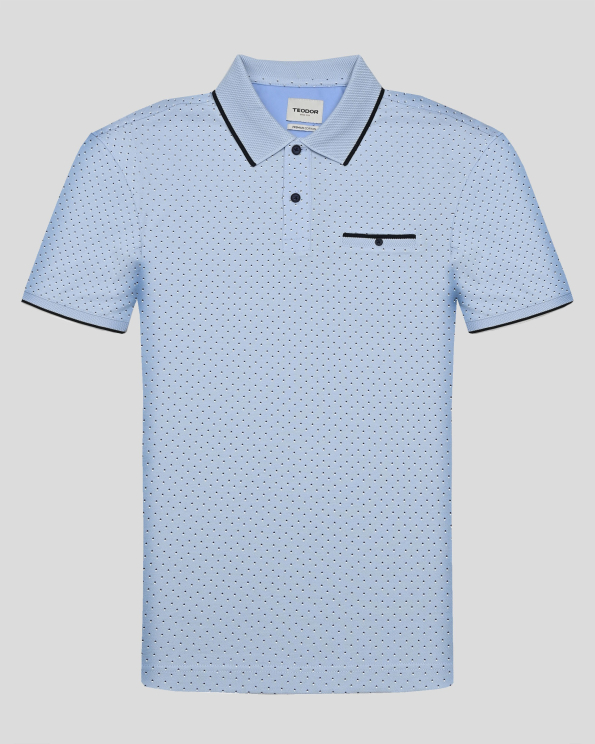 СВЕТЛОСИНЯ ПОЛО ТЕНИСКА ОТ PREMIUM ПАМУК В СИТЕН КОНТРАСТЕН ПРИНТ 