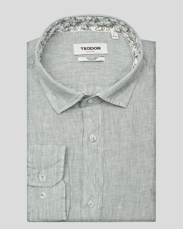 СВЕТЛОЗЕЛЕНА ЛЕНЕНА РИЗА МЕЛАНЖ С НАВИВАЩИ СЕ РЪКАВИ И ЛОГО