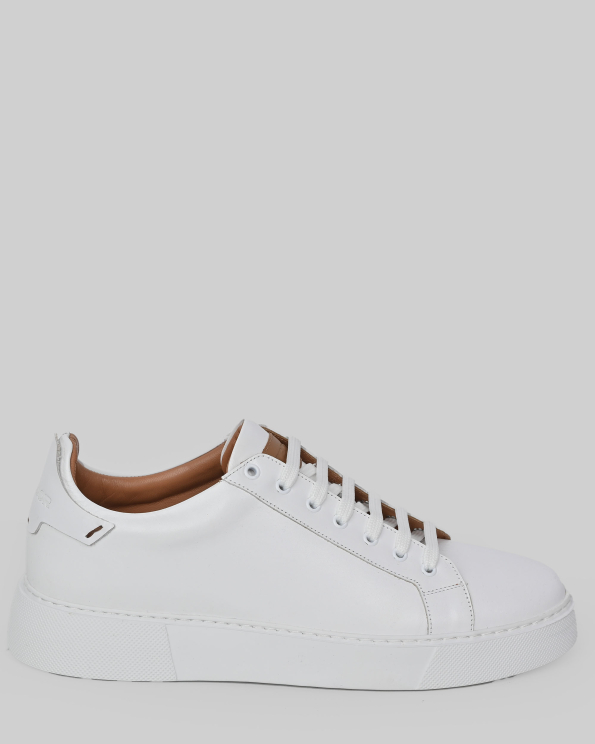 БЕЛИ СПОРТНИ ОБУВКИ ТИП КЕЦОВЕ ОТ ГЛАДКА КОЖА С ЛОГО