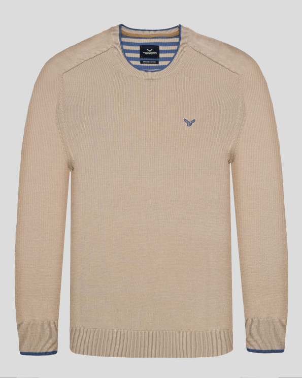 БЕЖОВ ПУЛОВЕР ОТ PREMIUM ПАМУК С КОНТРАСТНА ПЛАТКА И БРОДЕРИЯ ЛОГО