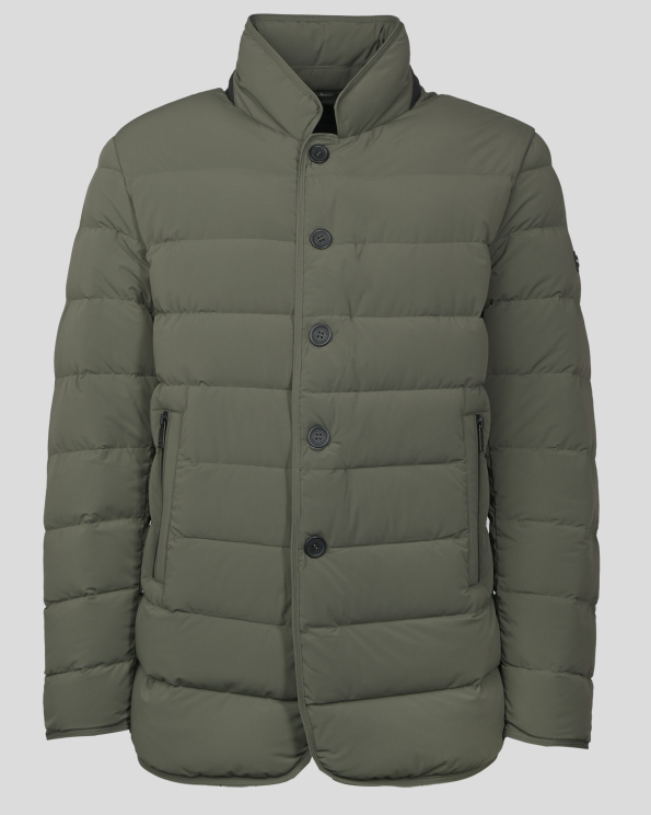  ЗЕЛЕНО СПОРТНО ЯКЕ С МЕТАЛНО ЛОГО И КОПЧЕТА