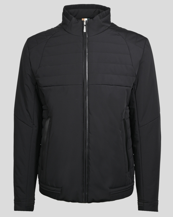 ЧЕРНО КАПИТОНИРАНО ЯКЕ С РЕЛЕФНИ ЕЛЕМЕНТИ И МЕТАЛНО ЛОГО