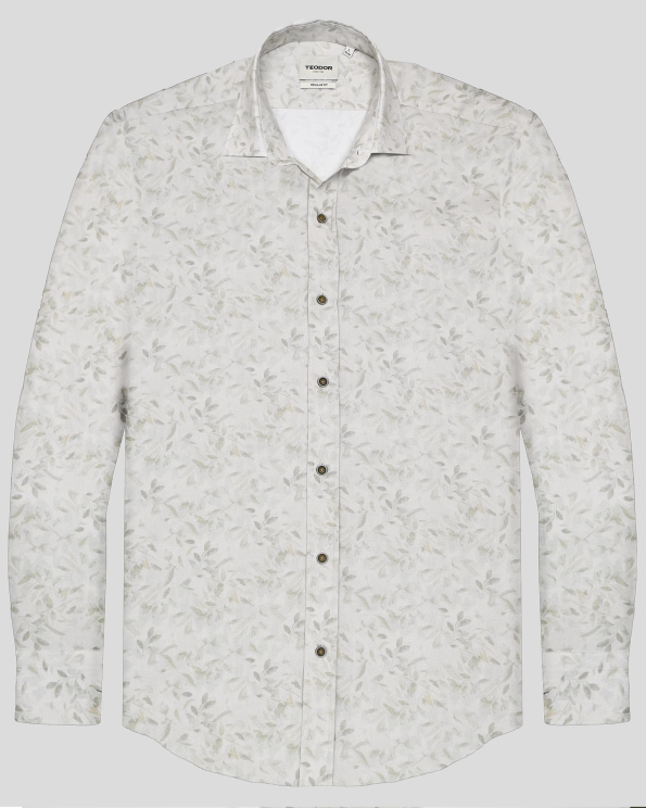 БЕЖОВА РИЗА С КОНТРАСТЕН ПРИНТ НА ЛИСТА СВОБОДЕН СИЛУЕТ