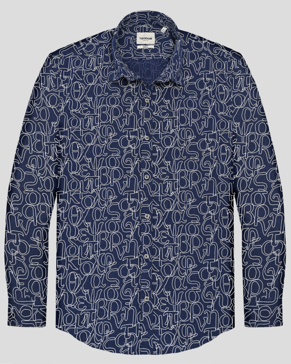 ТЪМНОСИНЯ РИЗА С КОНТРАСТЕН ТИПОГРАФСКИ ПРИНТ