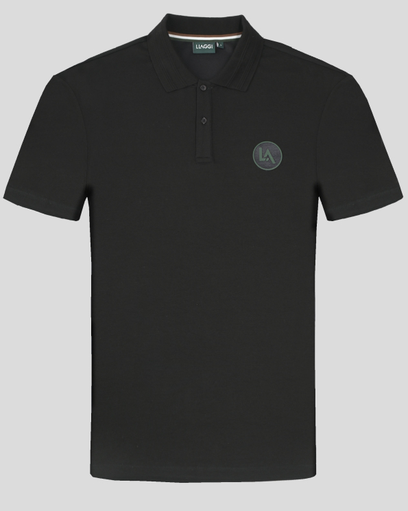 ЧЕРНА ТЕНИСКА С ПОЛО ЯКА И ГУМИРАН ЛОГО БАДЖ