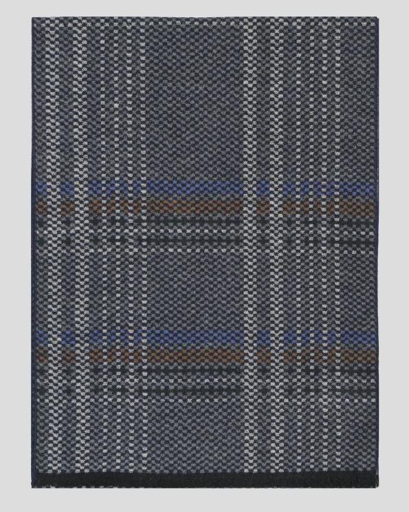 СИВ ШАЛ ОТ 100% КОПРИНА В ДЕСЕН КАРЕ