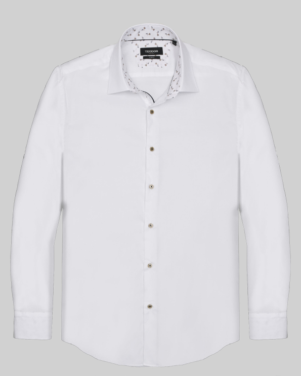 БЯЛА СТРУКТУРНА РИЗА С КОНТРАСТНА ГАРНИТУРА