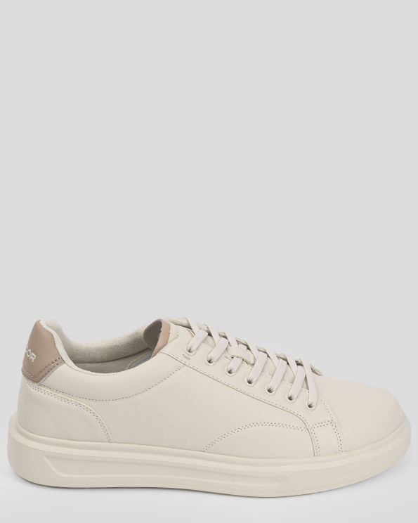 БЕЖОВИ СПОРТНИ ОБУВКИ ТИП КЕЦОВЕ С КОНТРАСТЕН ДЕТАЙЛ И ЛОГО