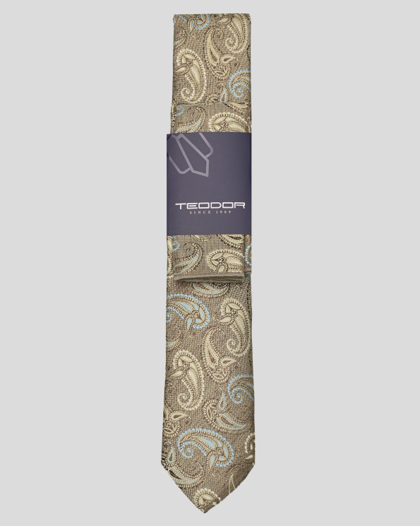 КОМПЛЕКТ ВРАТОВРЪЗКА И КЪРПА С ПЕЙСЛИ МОТИВИ В ЗЛАТИСТ ЦВЯТ