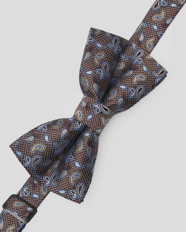 КАФЯВА ПАПИЙОНКА С КОНТРАСТЕН ДЕСЕН НА КАПЧИЦИ