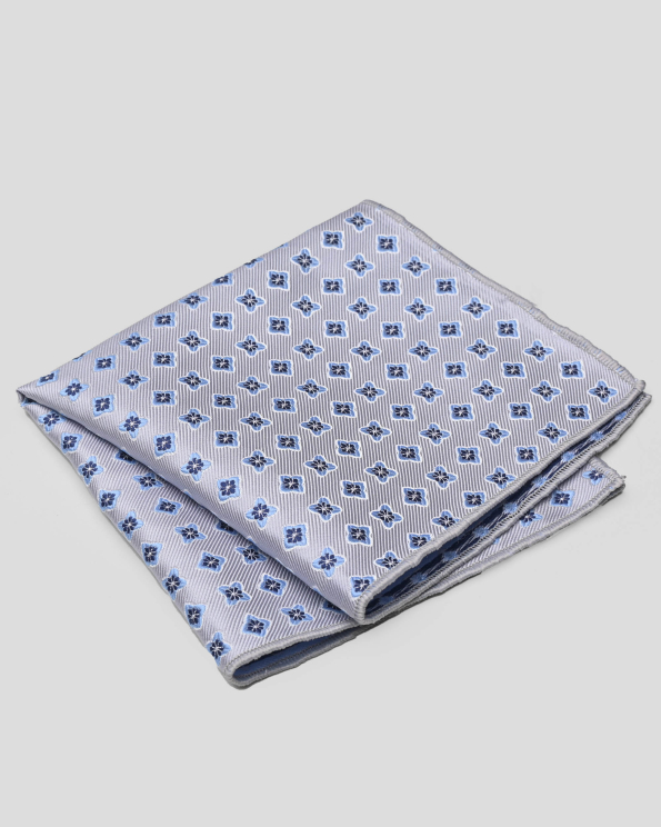 СВЕТЛОСИВА КЪРПИЧКА ЗА САКО В СТРУКТУРНО РАЙЕ НА ЦВЕТЯ