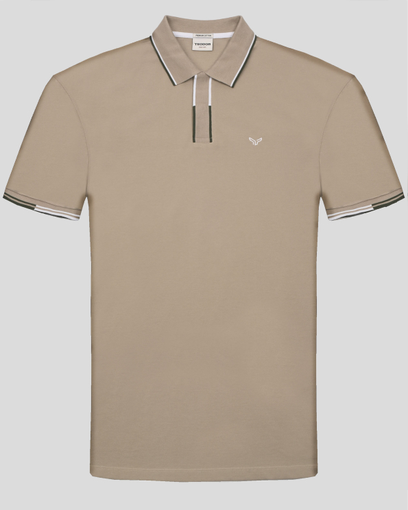 БЕЖОВА ТЕНИСКА С ЯКА ОТ PREMIUM ПАМУК С БРОДЕРИЯ ЛОГО