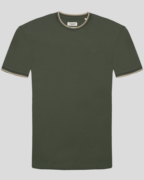 ЗЕЛЕНА ПАМУЧНА ТЕНИСКА С КОНТРАСТНА ДЕСЕНАЦИЯ 