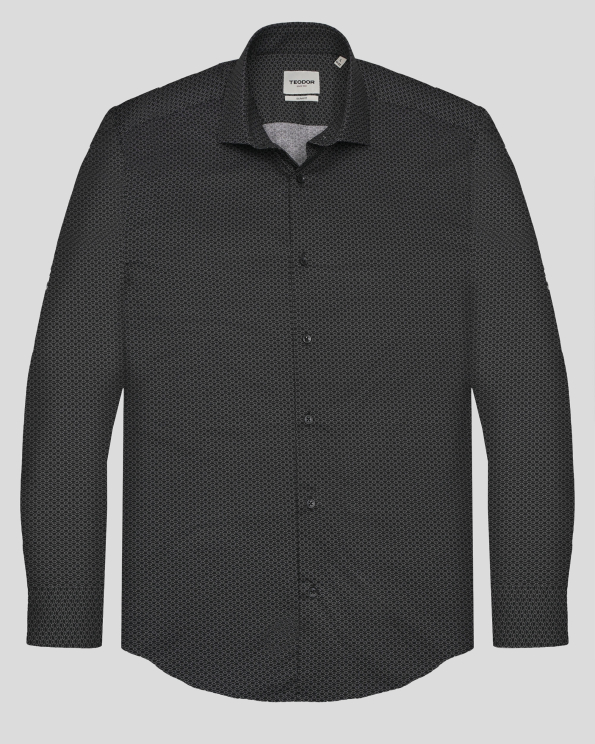 ЧЕРНА РИЗА ОТ 100% ПАМУК С ГЕОМЕТРИЧЕН ДЕСЕН