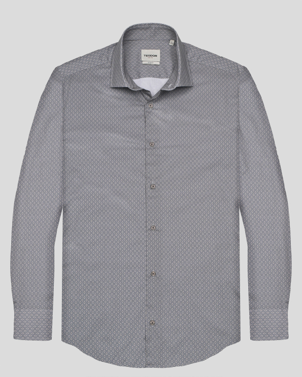 СИВА РИЗА С ГЕОМЕТРИЧЕН ДЕСЕН ВТАЛЕН СИЛУЕТ