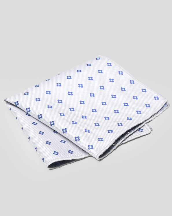 СВЕТЛОСИВА СТРУКТУРНА КЪРПИЧКА ЗА САКО С ФЛОРАЛЕН ДЕСЕН В ТЪМНОСИНЬО