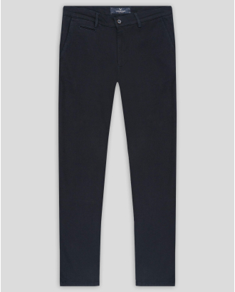 ТЪМНОСИН ЧИНО ПАНТАЛОН ВТАЛЕН СИЛУЕТ С КОЖЕНА ЛОГО ЕМБЛЕМА