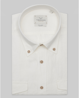 БЯЛА ЛЕНЕНА РИЗА С КЪС РЪКАВ И ДВА ДЖОБА НА ГЪРДИТЕ