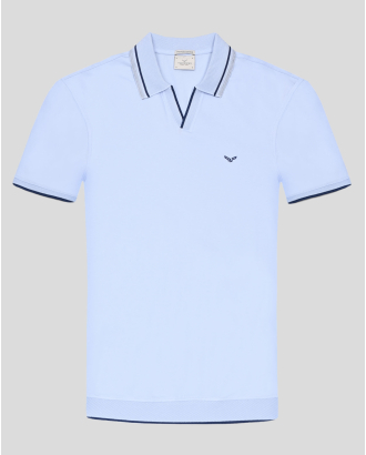 СВЕТЛОСИНЯ ТЕНИСКА ОТ PREMIUM ПАМУК С V-ОБРАЗНО ДЕКОЛТЕ И ДЕСЕНАЦИИ