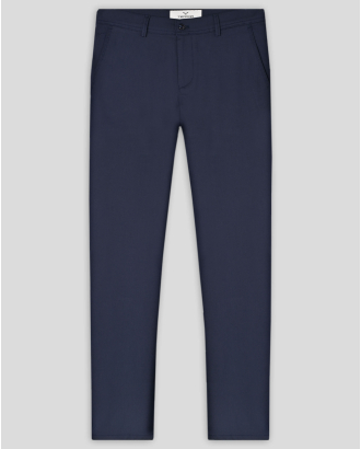 ТЪМНОСИН ЧИНО ПАНТАЛОН С КОЖЕН ЛОГО АКСЕСОАР