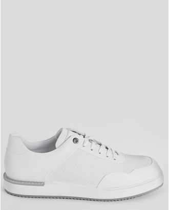 БЕЛИ КОМБИНИРАНИ ОБУВКИ ТИП КЕЦОВЕ ОТ СТРУКТУРНА И ГЛАДКА КОЖА