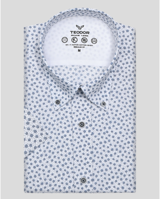 БЯЛА РИЗА В КОНТРАСТЕН ФЛОРАЛЕН ДЕСЕН С КОПЧЕТА НА ЯКАТА 