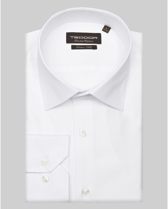  БЯЛА РИЗА ОТ ПАМУК И КОПРИНА СЪС СЕЧЕН МАНШЕТ