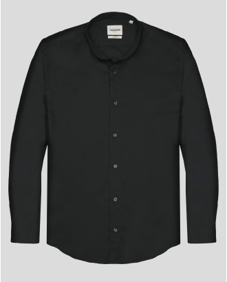 ВТАЛЕНА ЧЕРНА РИЗА С ПОПСКА ЯКА И БРОДЕРИЯ ЛОГО