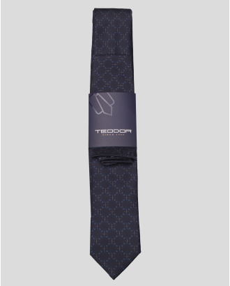 КОМПЛЕКТ ВРАТОВРЪЗКА И КЪРПА В ТЪМНОЛИЛАВ ЦВЯТ