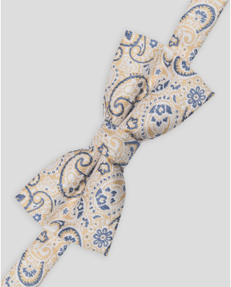 ЖЪЛТА ПАПИЙОНКА ЖАКАРД СЪС СИНИ ПЕЙСЛИ МОТИВИ