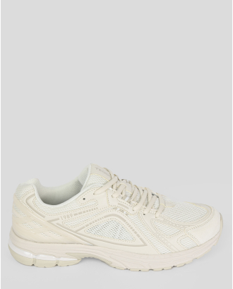 ОБУВКИ ТИП МАРАТОНКИ С TPR ПОДМЕТКА И ДЕТАЙЛИ ОТ ЕКО КОЖА